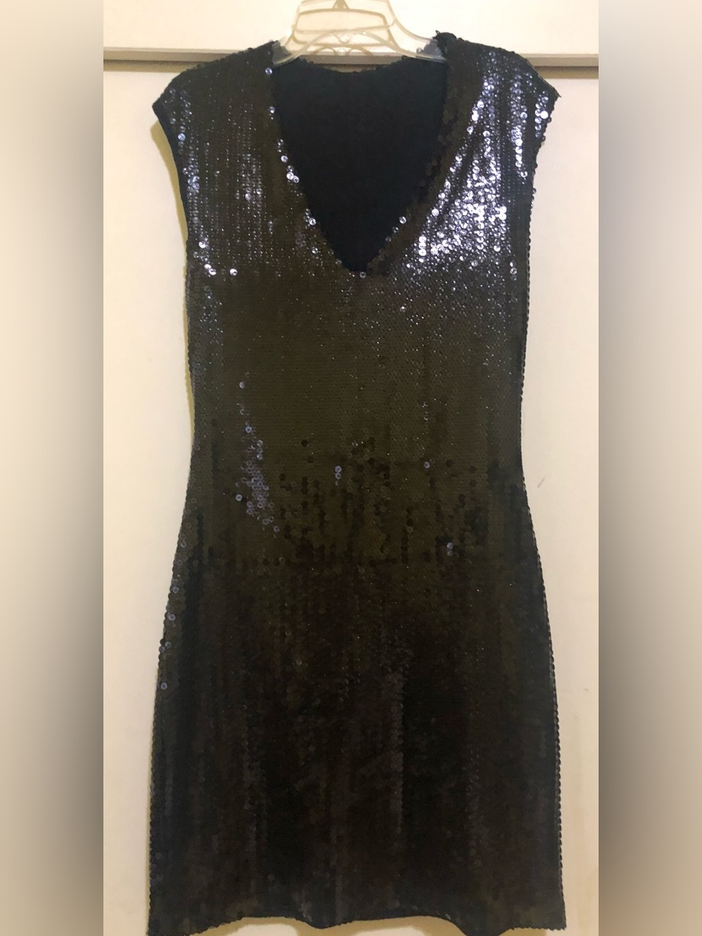 Black Sequin V-Neck Party Dress